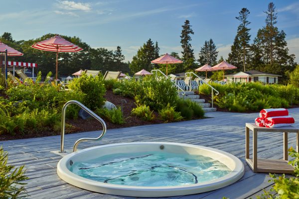 web_highres_salt_hottub_92294