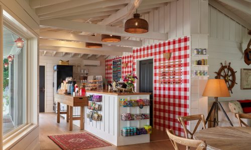 web_highres_salt_picnic_92145