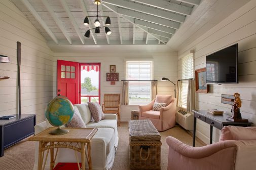 web_highres_salt_twobedrm_livingrm_92162