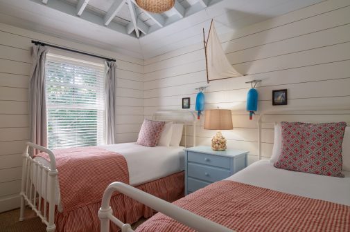 web_highres_salt_twobedrm_twinbedrm_92213